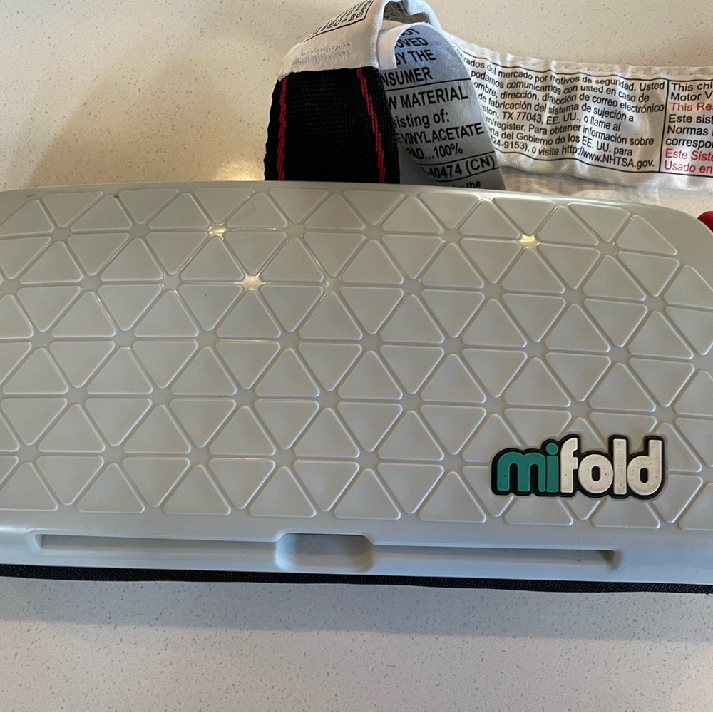 Mifold Car seat travel